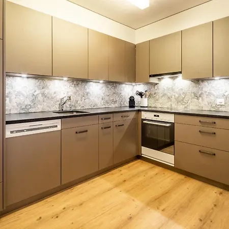 Homes - Val Signina 3-28