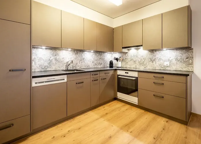 Homes - Val Signina 3-28